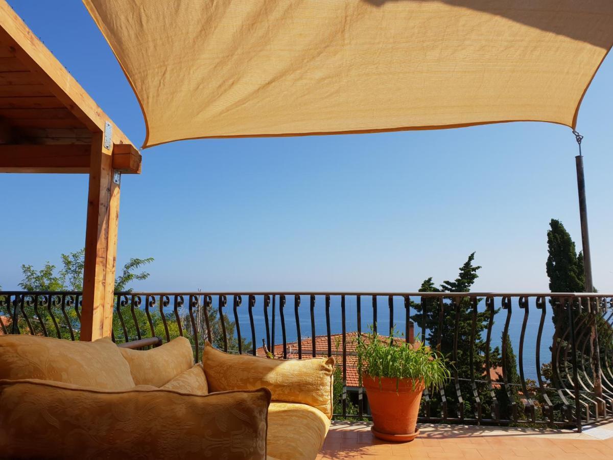 Villa Flore كاستلداتشا المظهر الخارجي الصورة
